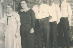 Eva_nail__Grandma_Susan__Jesse_Jerome__Roy__and_Burt_Foutz
